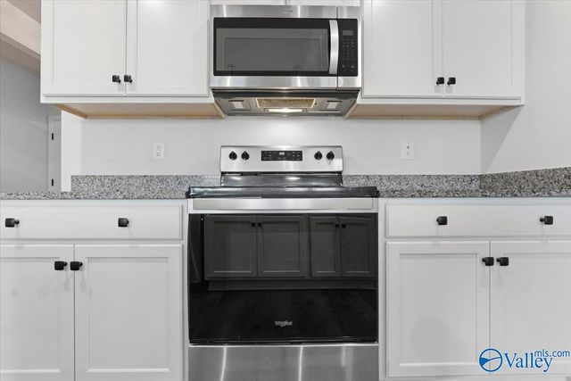 16205 Glenncrest Lane, Harvest, AL 35749