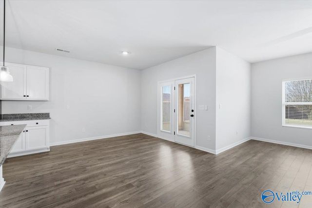 16205 Glenncrest Lane, Harvest, AL 35749