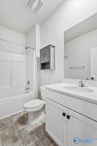 16205 Glenncrest Lane, Harvest, AL 35749