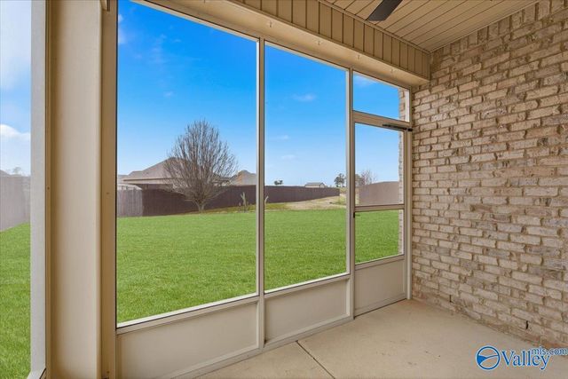 16205 Glenncrest Lane, Harvest, AL 35749