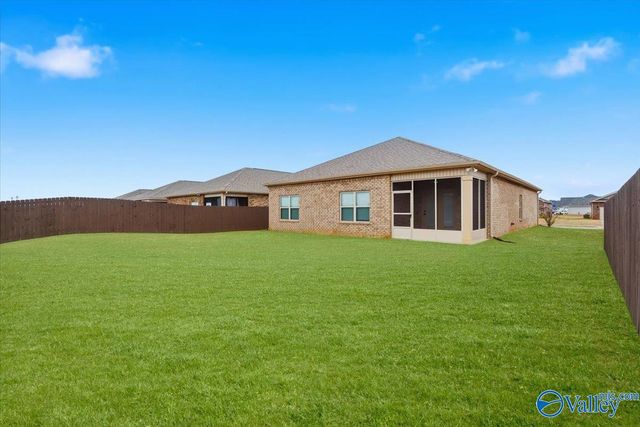 16205 Glenncrest Lane, Harvest, AL 35749