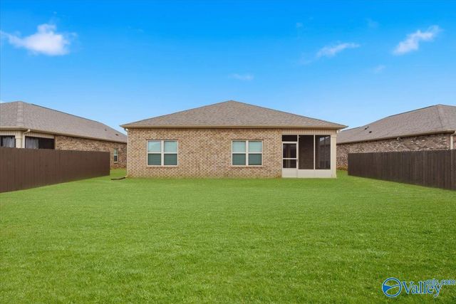 16205 Glenncrest Lane, Harvest, AL 35749