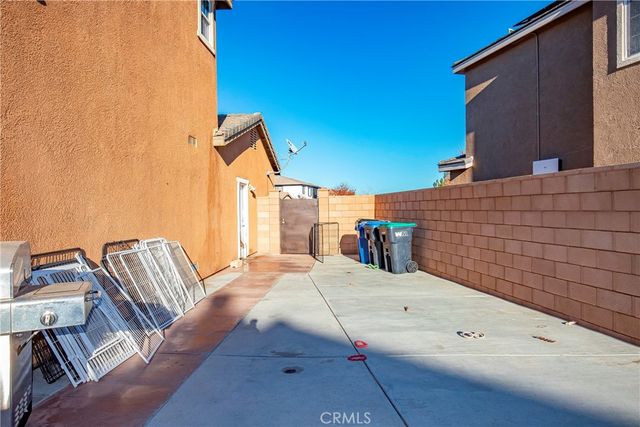 39299 Gainsborough Drive, Palmdale, CA 93551