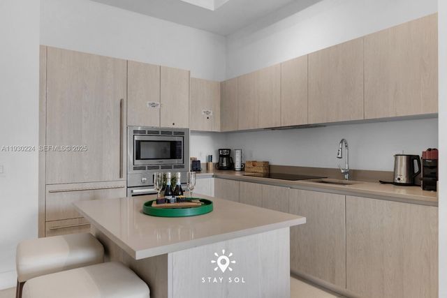 4111 S Ocean Dr 303, Hollywood, FL 33019