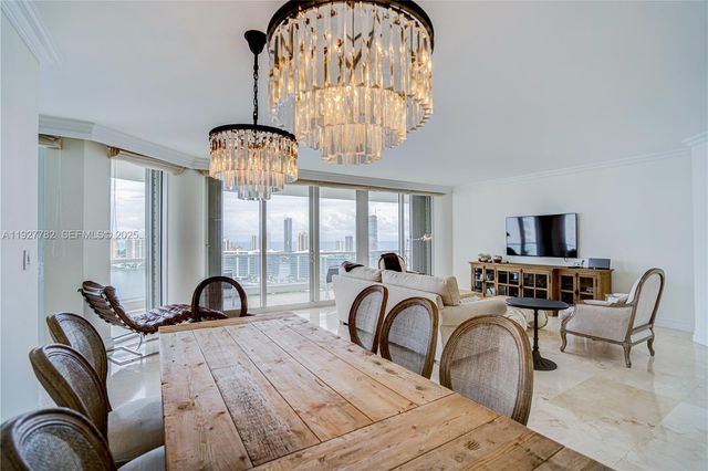 7000 ISLAND BL 2806, Aventura, FL 33160