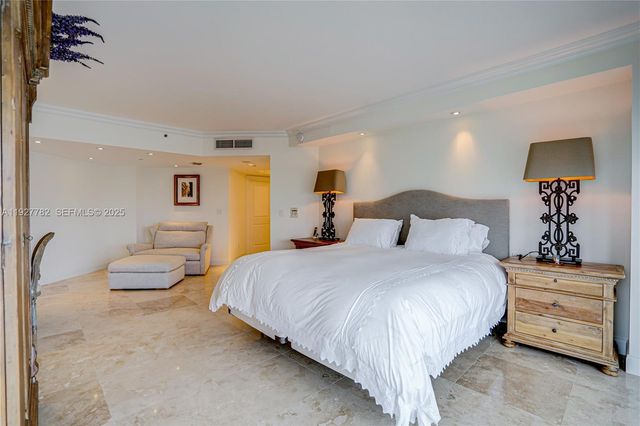 7000 ISLAND BL 2806, Aventura, FL 33160