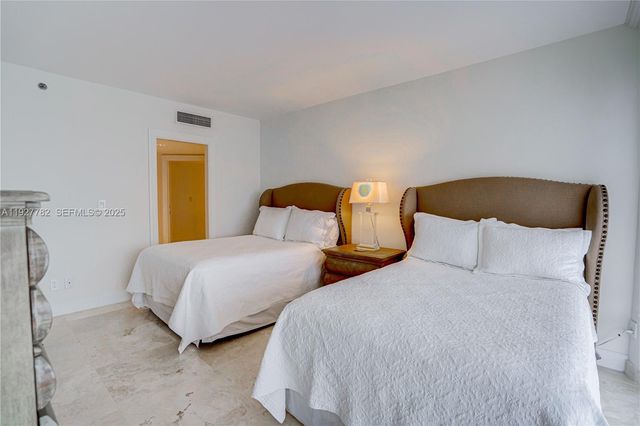 7000 ISLAND BL 2806, Aventura, FL 33160