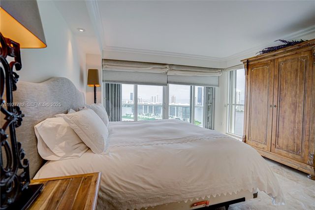 7000 ISLAND BL 2806, Aventura, FL 33160