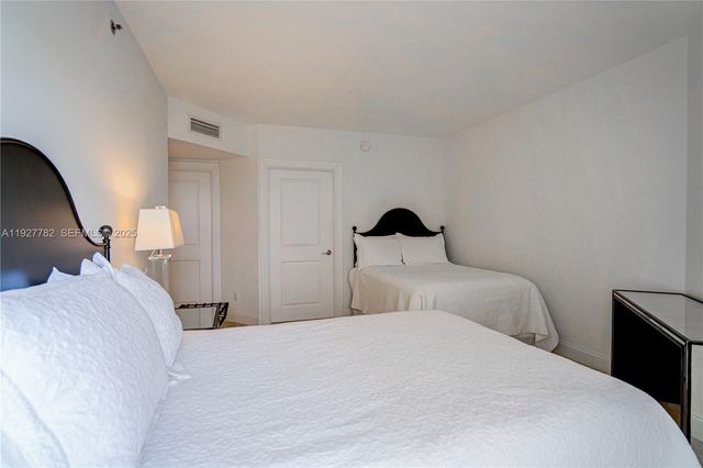 7000 ISLAND BL 2806, Aventura, FL 33160