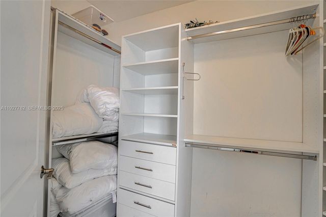 7000 ISLAND BL 2806, Aventura, FL 33160