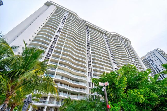 7000 ISLAND BL 2806, Aventura, FL 33160