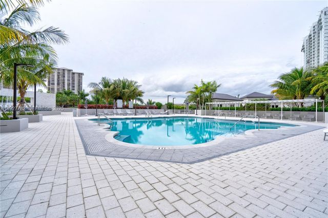 7000 ISLAND BL 2806, Aventura, FL 33160