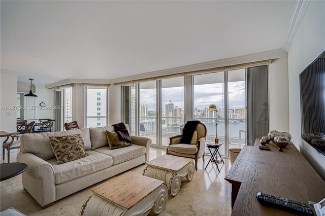 7000 ISLAND BL 2806, Aventura, FL 33160