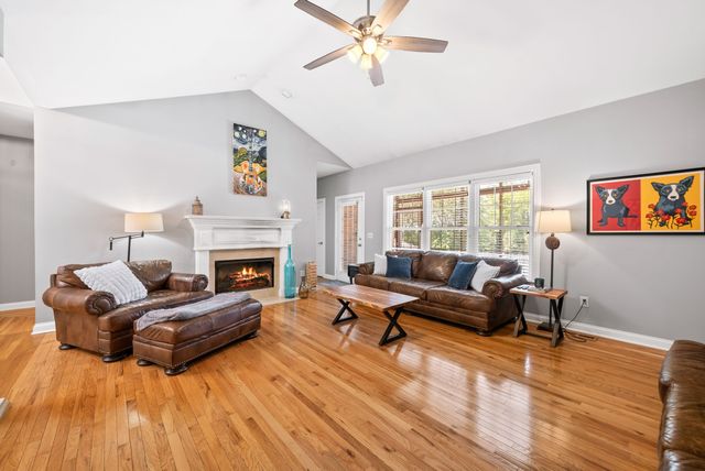 2801 Stacey St, Thompsons Station, TN 37179