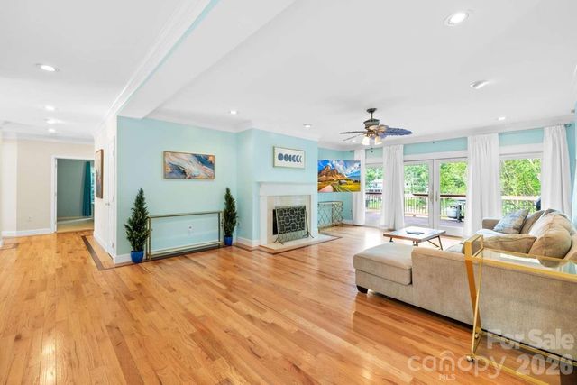 4120 Lake Shore Road S, Denver, NC 28037