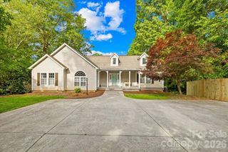 4120 Lake Shore Road S, Denver, NC 28037