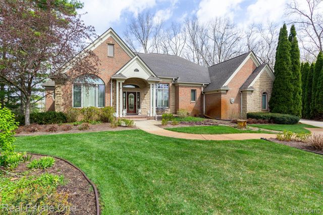 10215 Mill Pointe Drive, Atlas Township, MI 48438
