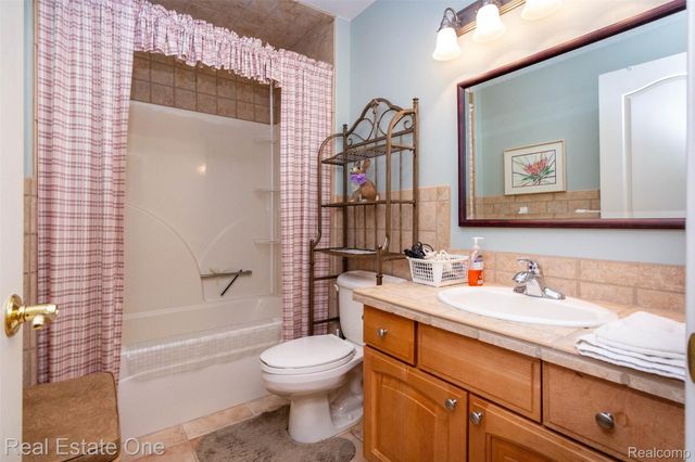 10215 Mill Pointe Drive, Atlas Township, MI 48438