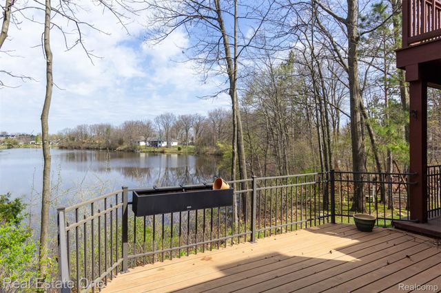10215 Mill Pointe Drive, Atlas Township, MI 48438