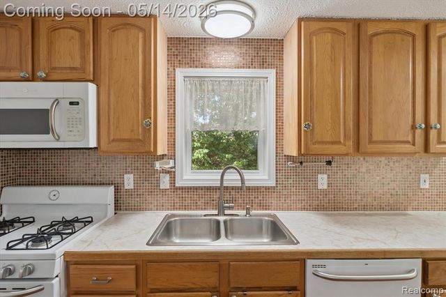 4475 Harp Drive, Linden, MI 48451