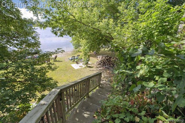 4475 Harp Drive, Linden, MI 48451