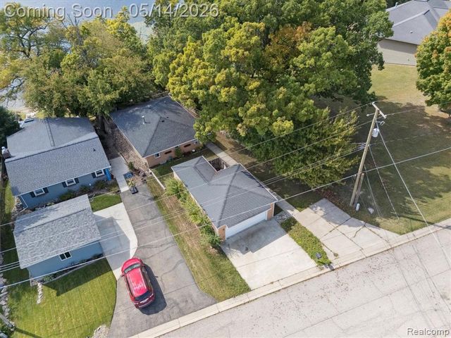 4475 Harp Drive, Linden, MI 48451