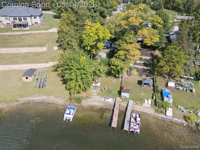 4475 Harp Drive, Linden, MI 48451