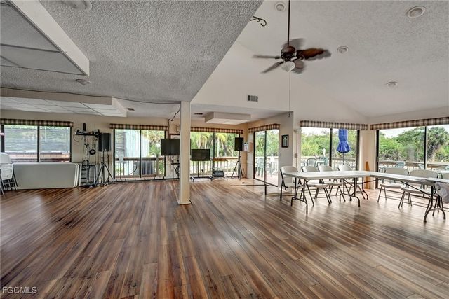 15000 Arbor Lakes DR E 2, North Fort Myers, FL 33917