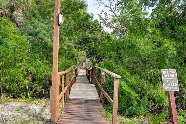 15000 Arbor Lakes DR E 2, North Fort Myers, FL 33917