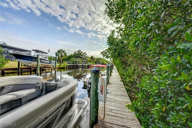 15000 Arbor Lakes DR E 2, North Fort Myers, FL 33917