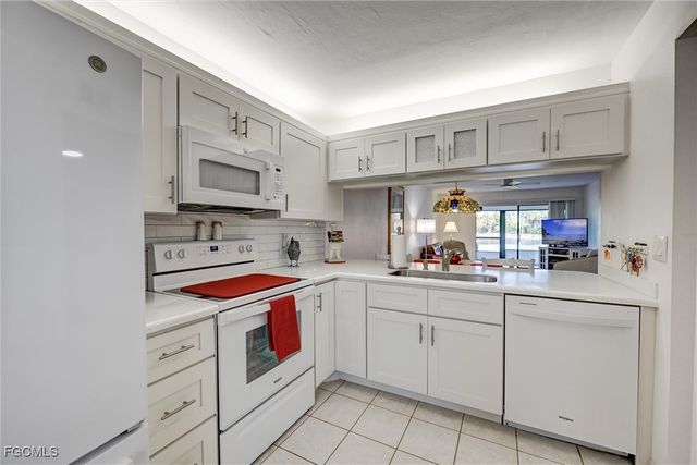 15000 Arbor Lakes DR E 2, North Fort Myers, FL 33917