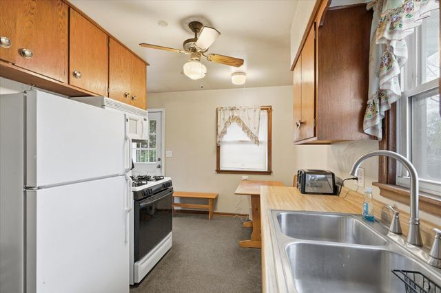 4442 Toledo Avenue N, Robbinsdale, MN 55422