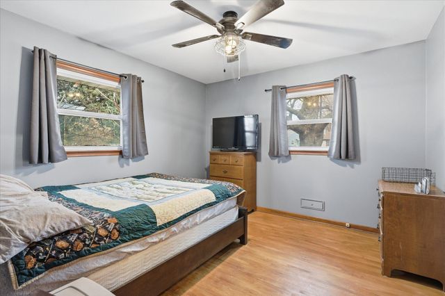 4442 Toledo Avenue N, Robbinsdale, MN 55422