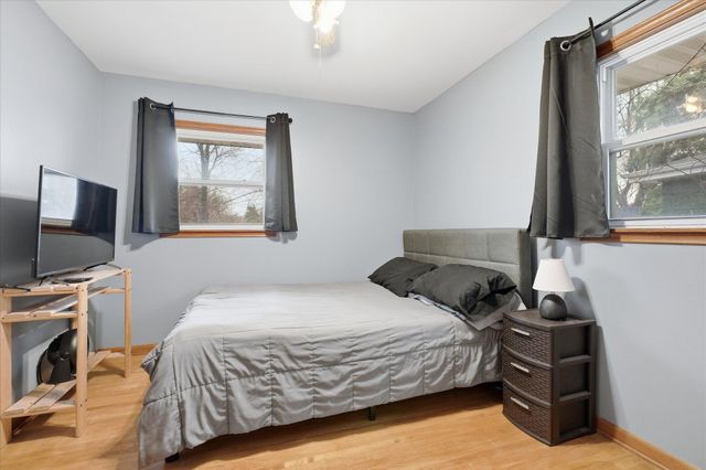 4442 Toledo Avenue N, Robbinsdale, MN 55422