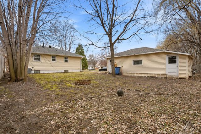 4442 Toledo Avenue N, Robbinsdale, MN 55422