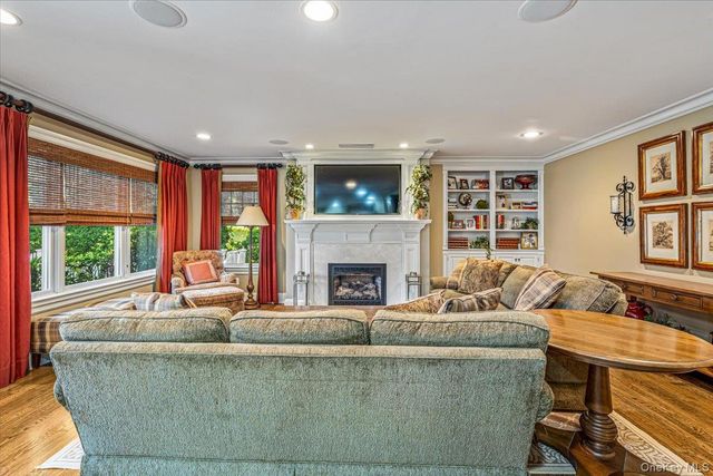 133 Chestnut Street, Garden City, NY 11530