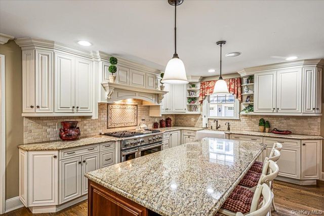133 Chestnut Street, Garden City, NY 11530