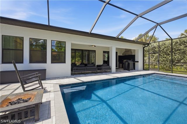 829 16th AVE SW, Naples, FL 34117