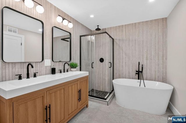 133 Phelps, Bergenfield, NJ 07621