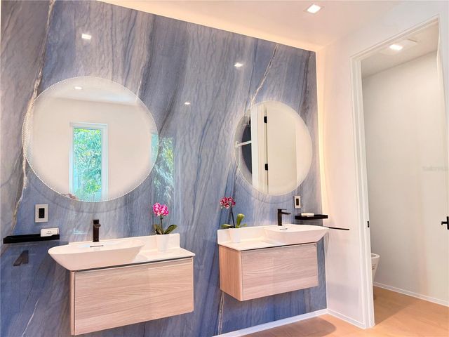 2945 PYRULA DRIVE, Longboat Key, FL 34228