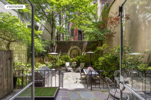 49 E 80TH Street, New York City, NY 10075