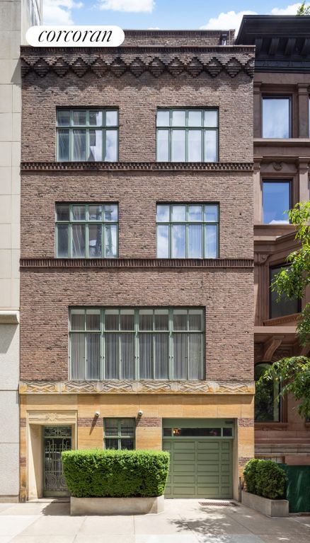 49 E 80TH Street, New York City, NY 10075
