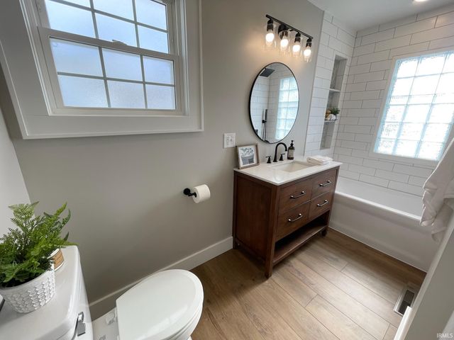 427 W 12Th Street, Mishawaka, IN 46544