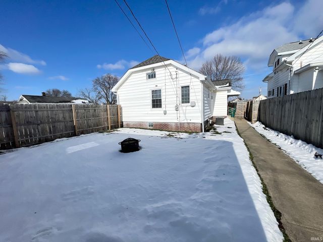 427 W 12Th Street, Mishawaka, IN 46544