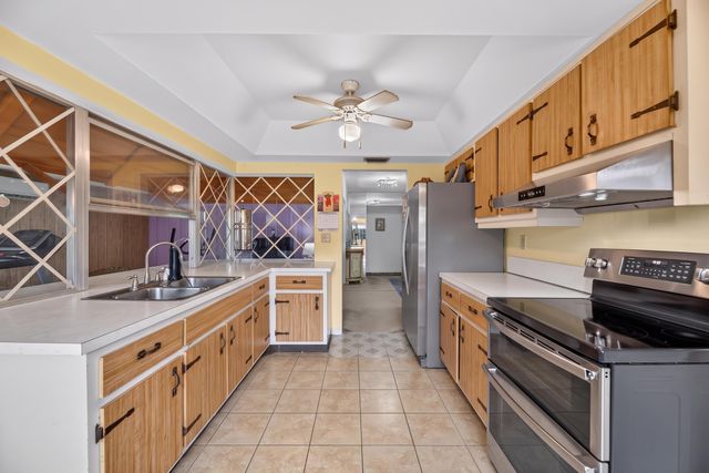 3550 NW 33RD Terrace W, Lauderdale Lakes, FL 33309