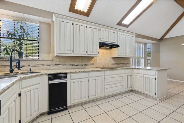 901 Green Brook Drive, Allen, TX 75002