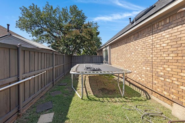 901 Green Brook Drive, Allen, TX 75002