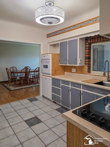 10104 Bay Creek Road, Erie Twp, MI 48133