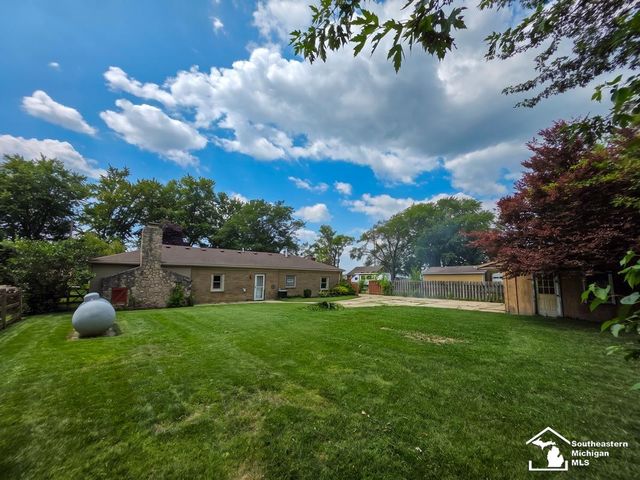10104 Bay Creek Road, Erie Twp, MI 48133