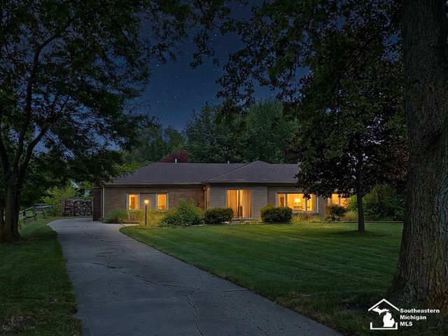 10104 Bay Creek Road, Erie Twp, MI 48133